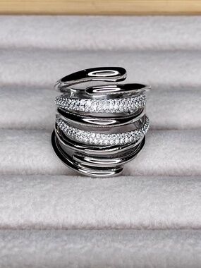 N072 | Natural Diamond Sculptural Multi-Band Statement Ring